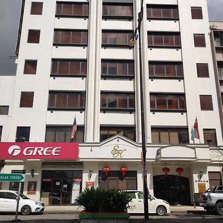 The Executive Hotel Lahad Datu Exterior foto